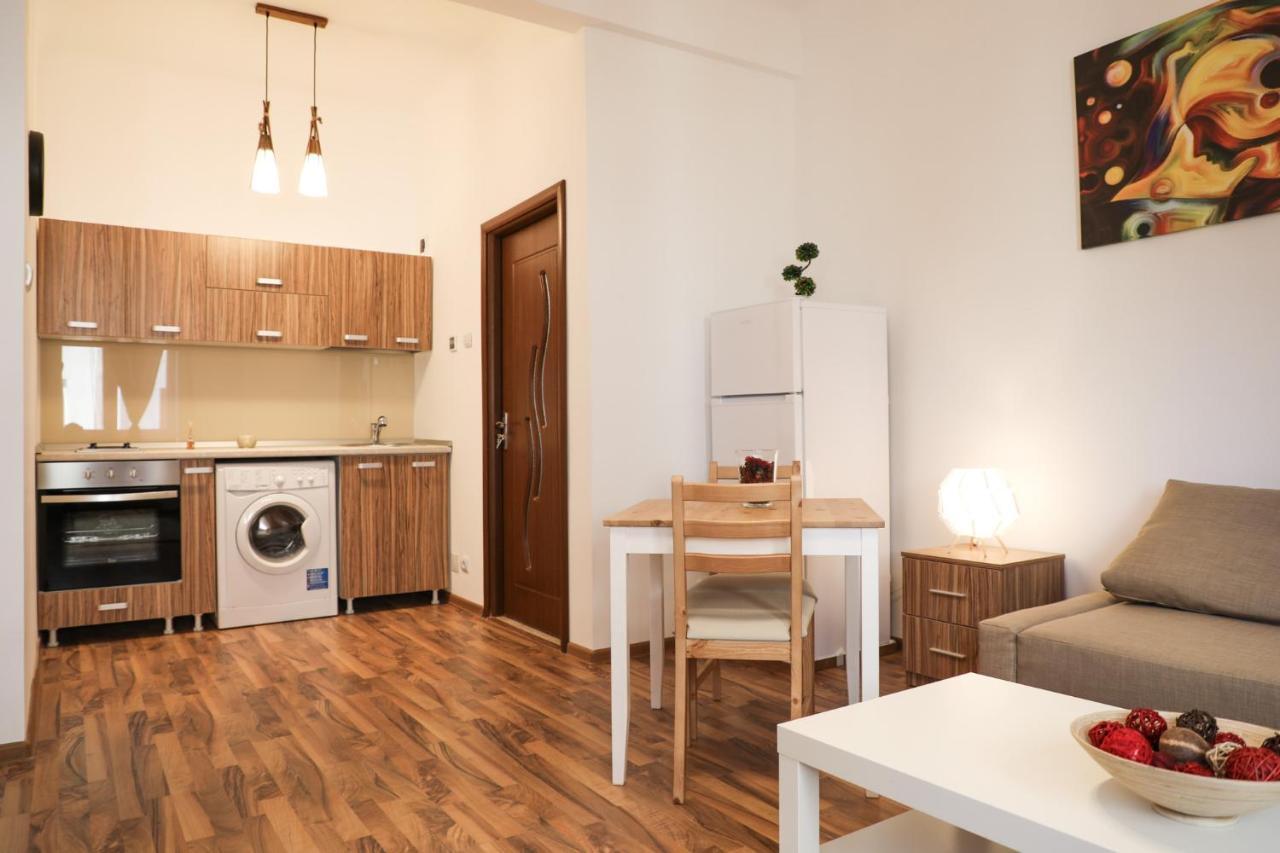 Ultracentral Apartament With Balcony - Old Town Bucareste Exterior foto